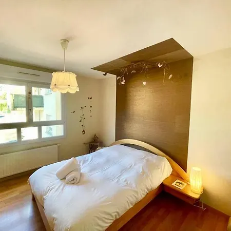 Au Nid De Cigogne Avec Garage A Apartment