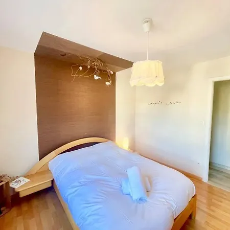 Au Nid De Cigogne Avec Garage A Apartman *